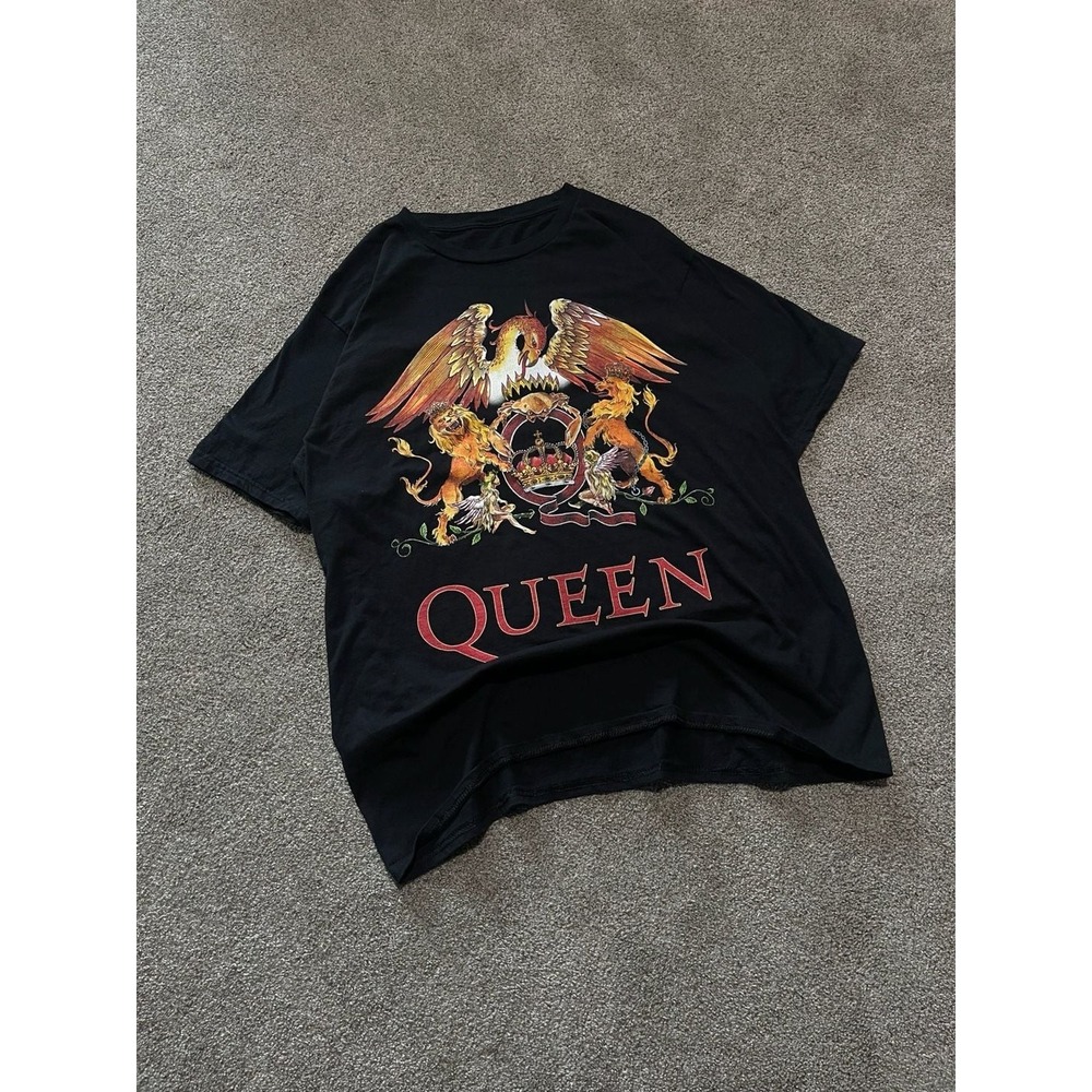 Queen Rock Band Crest Graphic Logo T-Shirt